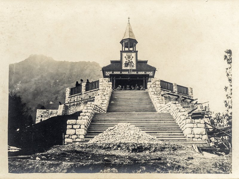 1916__gradnja_stopnic-2_arhiv_Tolminskega_muzeja.jpg